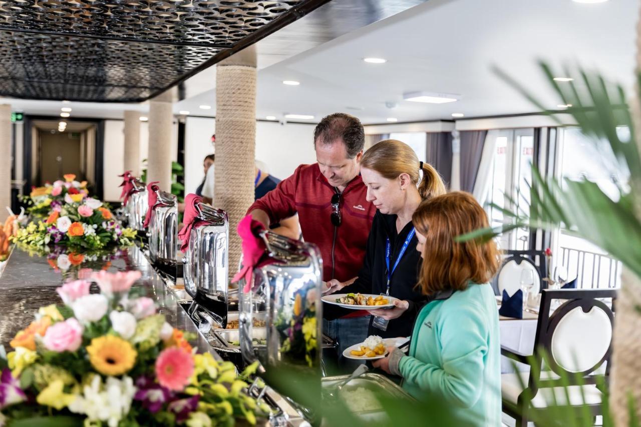 Margaret Cruises Hotel Ха Лонг Екстериор снимка